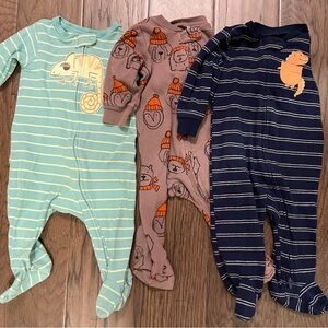 Carter's Footed Onesie / Pajamas / Sleep and Play
